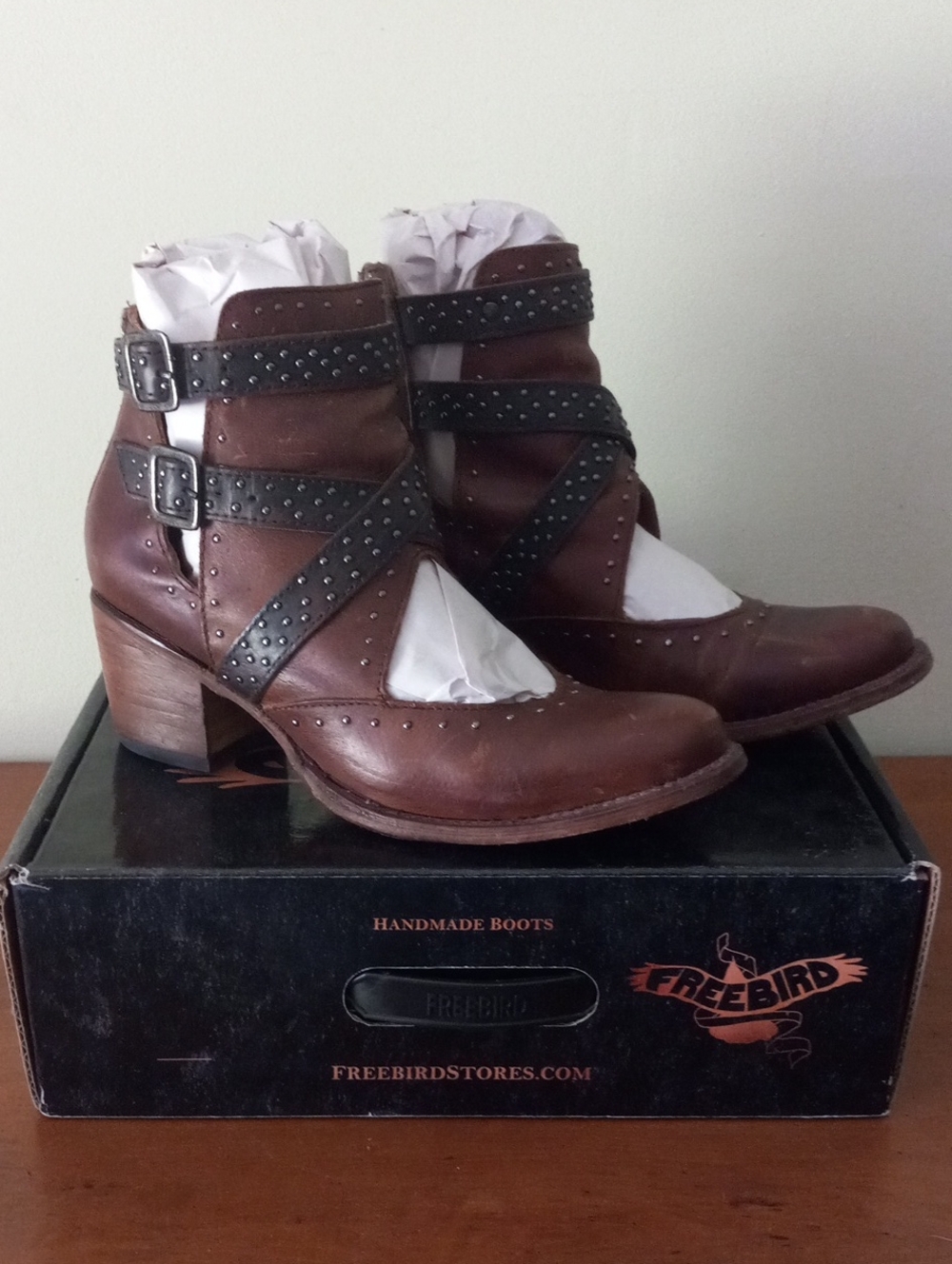 Freebird by Steven Sapphire Studded Cutout Booties Cognac Brown Size 9